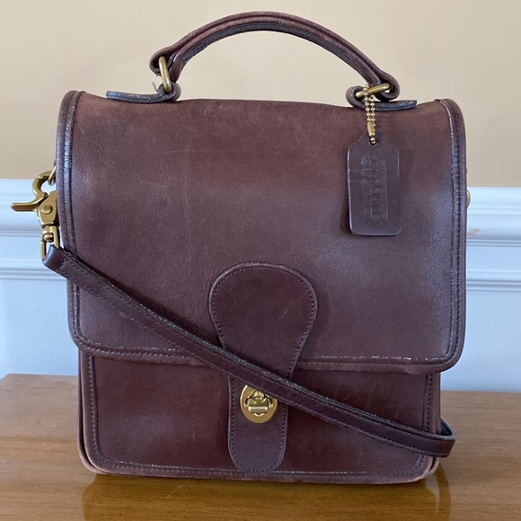 Coach Handbags - COACH VINTAGE STATION BAG